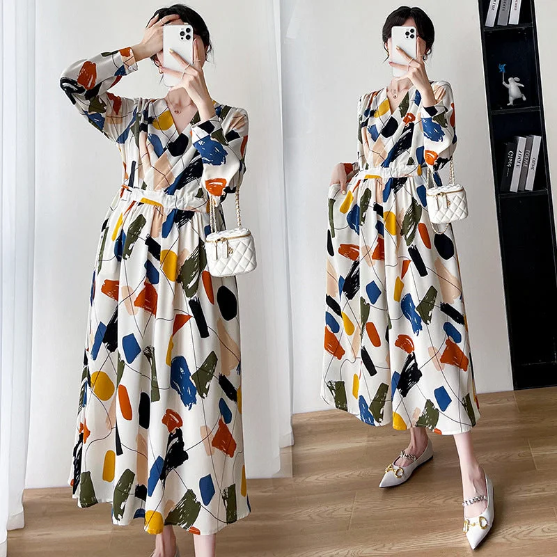 NiDELL Maternity Dress . Autumn New Long Dress Loose Floral Fashion V-neck Maternity Dress Autumn Crew Neckline Sporty